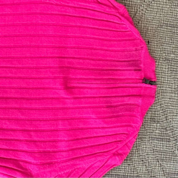Hot pink NWOT (Never Worn) Banana Republic sweater!  Gorgeous! - Picture 4 of 7